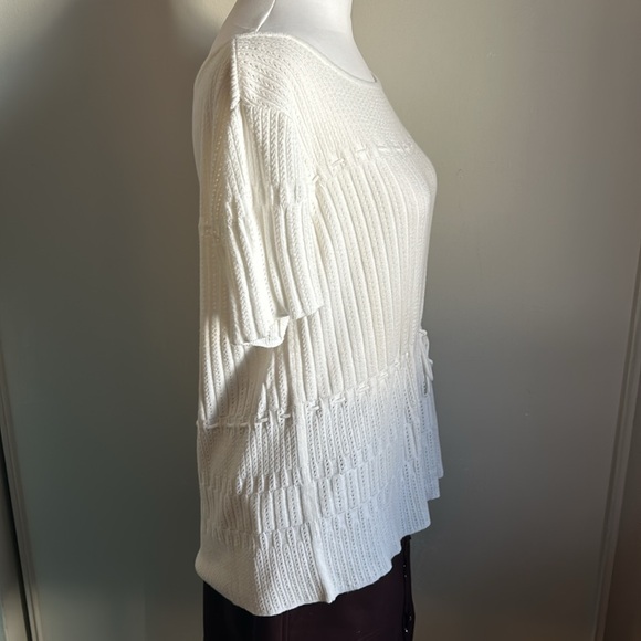 Liz Claiborne Liz Sport Short Sleeve Ribbed Knit  Peplum Lightweight Sweater Top - Picture 3 of 9